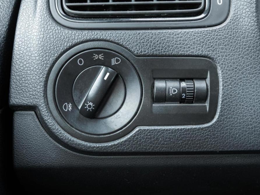 Volkswagen Polo V Рестайлинг Ставрополь  - изображение 14