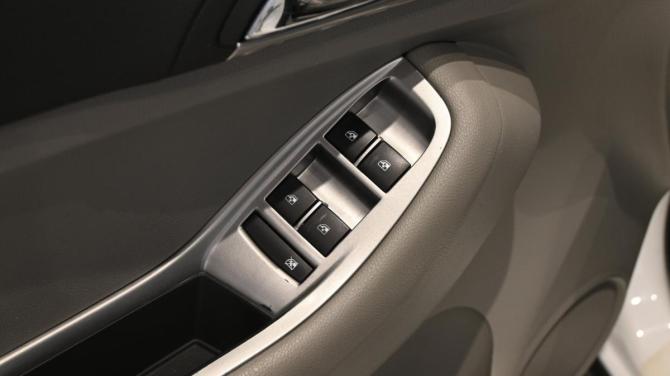Chevrolet Orlando I с пробегом 2012 года, цена 1 420 000 рублей, 155161 км, минивэн, Автокод Объявления