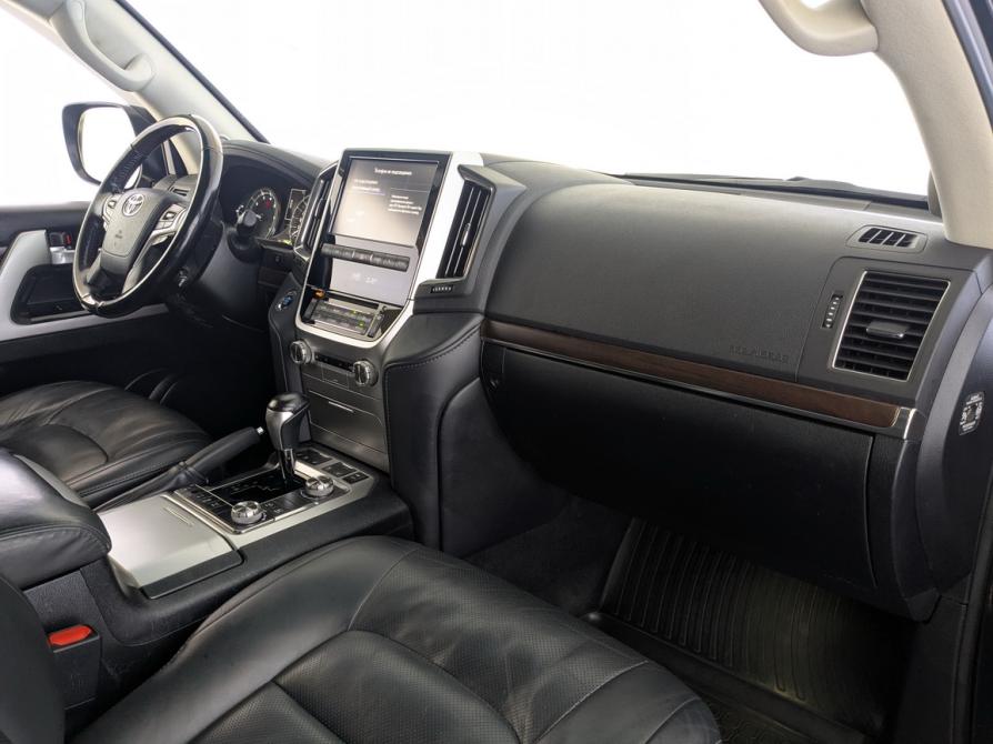 Toyota Land Cruiser 200 Series Рестайлинг 2 Москва  - изображение 21