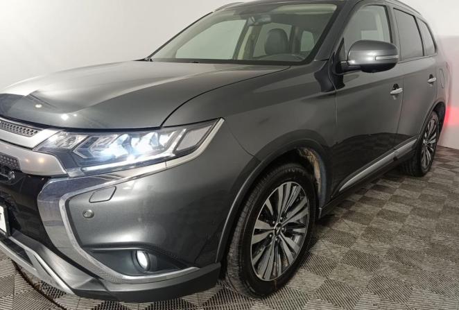 Mitsubishi Outlander III Рестайлинг 3 с пробегом 2019 года, цена 2 700 000 рублей, 92857 км, внедорожник, Автокод Объявления
