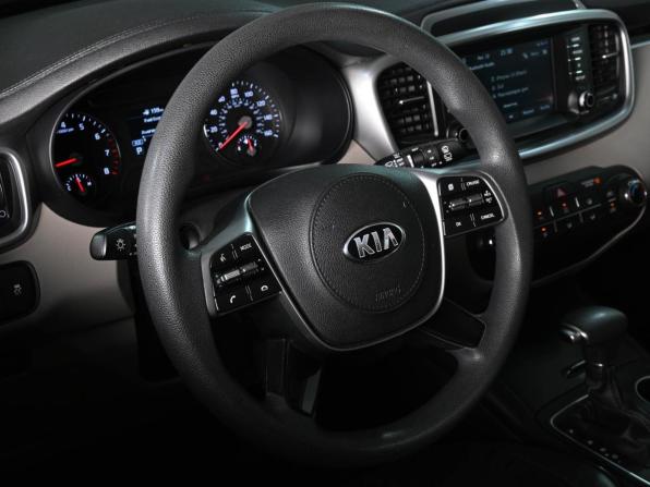 Kia Sorento III Prime Рестайлинг с пробегом 2018 года, цена 2 449 000 рублей, 62166 км, внедорожник, Автокод Объявления
