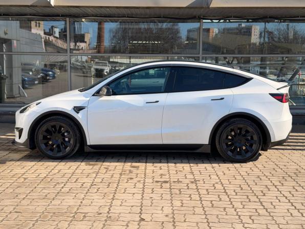 Tesla Model Y I с пробегом 2021 года, цена 4 450 000 рублей, 46272 км, внедорожник, Автокод Объявления