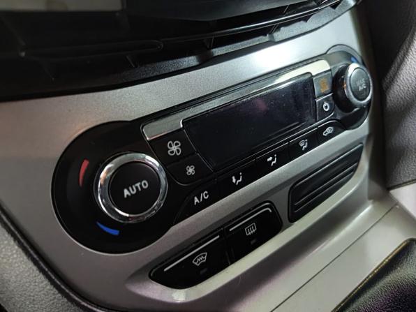 Ford Focus III с пробегом 2013 года, цена 615 000 рублей, 209121 км, седан, Автокод Объявления