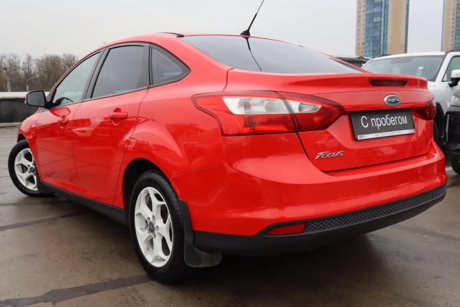 Ford Focus III с пробегом 2013 года, цена 529 000 рублей, 200000 км, седан, Автокод Объявления