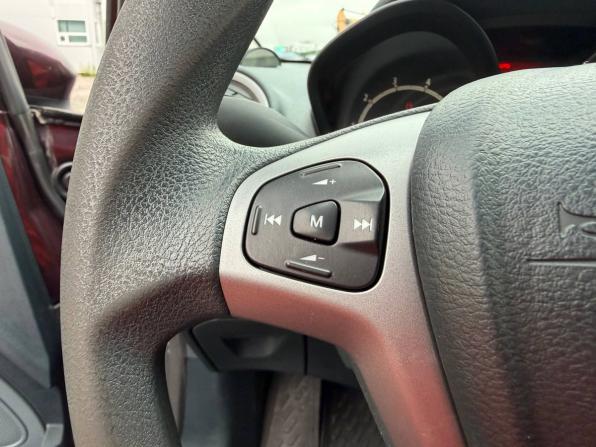 Ford Fiesta Mk6 с пробегом 2009 года, цена 595 000 рублей, 195000 км, хэтчбек, Автокод Объявления