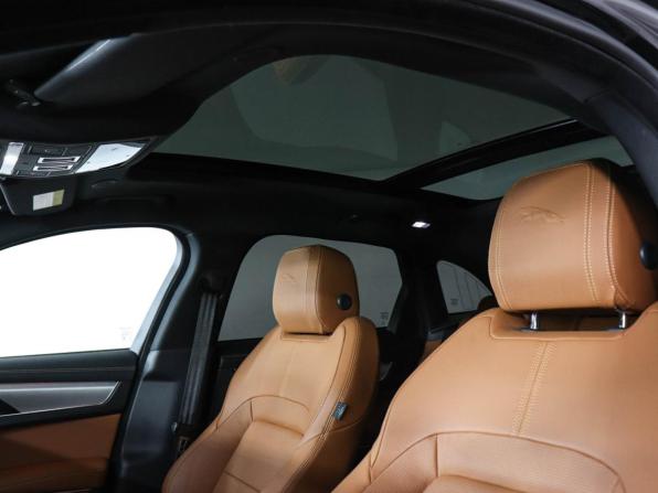 Jaguar F-Pace I Рестайлинг с пробегом 2023 года, цена 6 400 000 рублей, 4295 км, внедорожник, Автокод Объявления