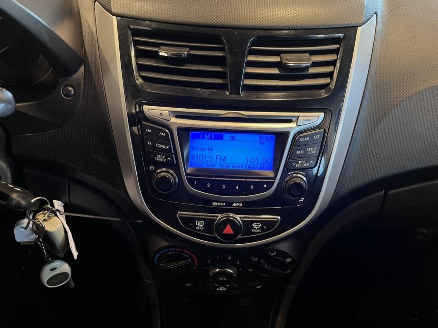 Hyundai Solaris I Чебоксары  - изображение 12