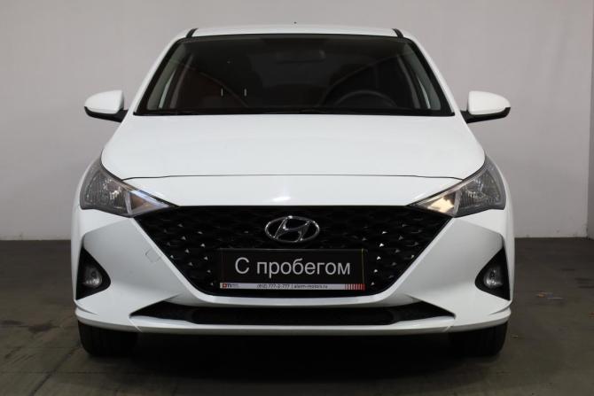 Hyundai Solaris II Рестайлинг с пробегом 2021 года, цена 1 399 000 рублей, 40000 км, седан, Автокод Объявления