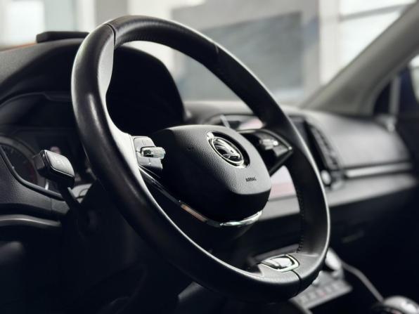 Skoda Karoq I с пробегом 2020 года, цена 2 439 000 рублей, 36400 км, внедорожник, Автокод Объявления