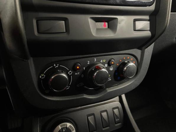 Renault Duster I Рестайлинг с пробегом 2017 года, цена 1 332 000 рублей, 143320 км, внедорожник, Автокод Объявления