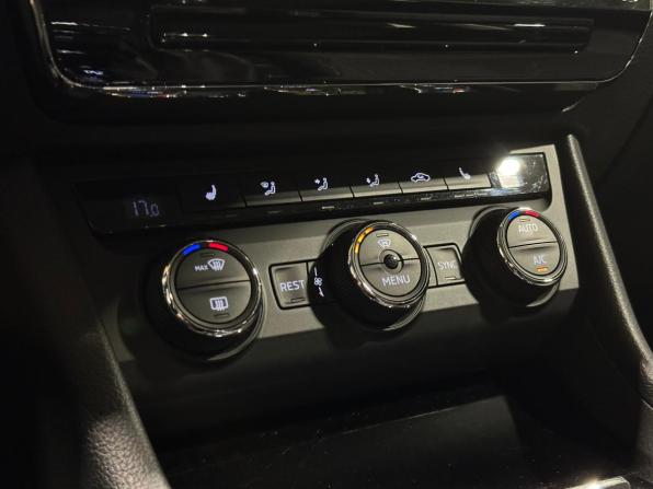 Skoda Superb III с пробегом 2015 года, цена 1 770 000 рублей, 168904 км, лифтбек, Автокод Объявления
