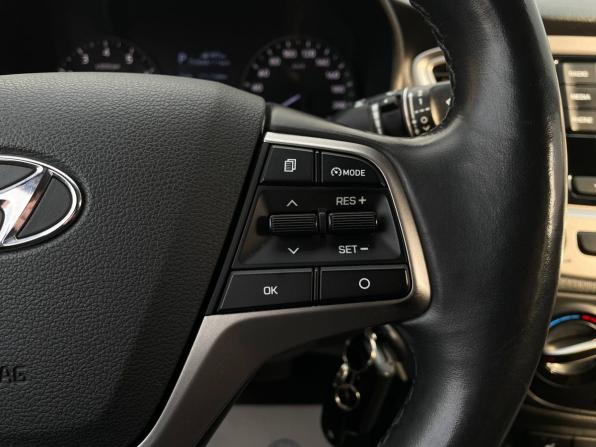 Hyundai Solaris II с пробегом 2019 года, цена 1 499 000 рублей, 74788 км, седан, Автокод Объявления