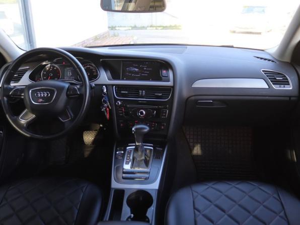 Audi A4 IV (B8) Рестайлинг с пробегом 2012 года, цена 1 012 700 рублей, 240000 км, седан, Автокод Объявления