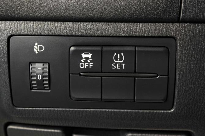 Mazda 6 III (GJ) с пробегом 2013 года, цена 1 229 000 рублей, 300000 км, седан, Автокод Объявления