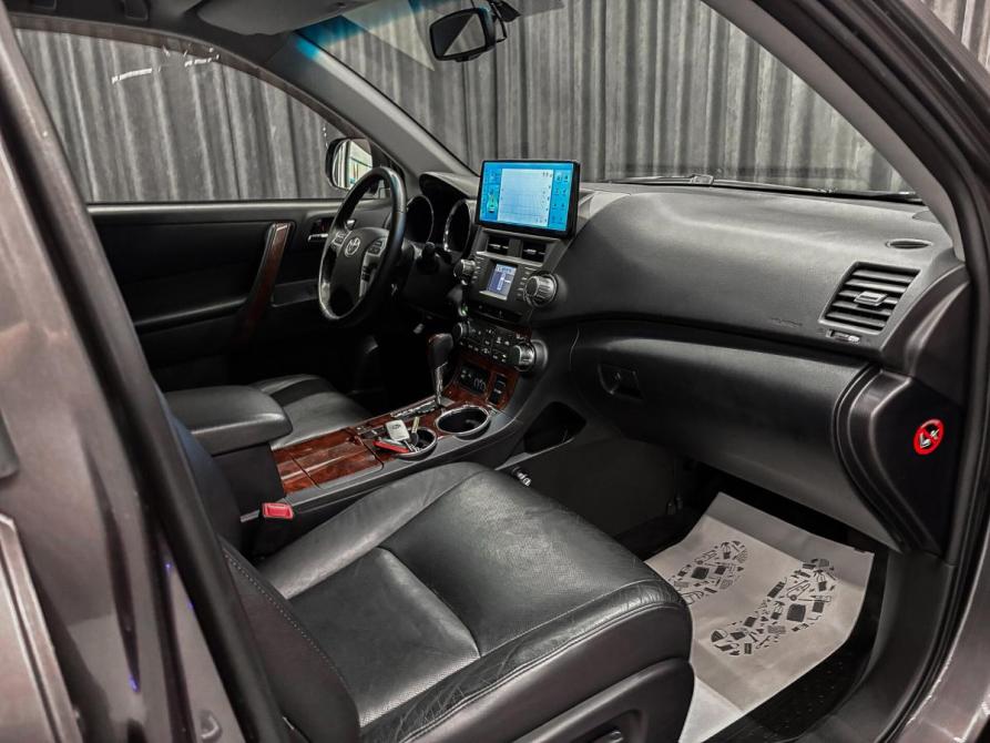 Toyota Highlander II (XU40) Рестайлинг Красноярск  - изображение 11