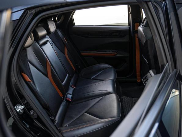 Changan UNI-V I с пробегом 2022 года, цена 2 389 000 рублей, 51635 км, лифтбек, Автокод Объявления