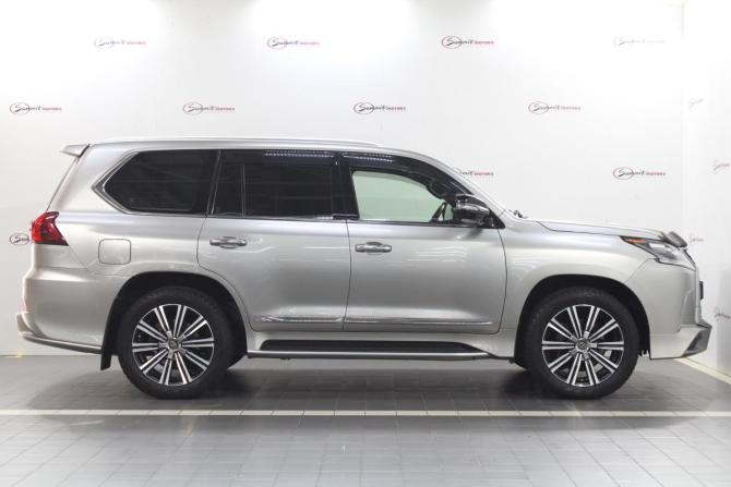 Lexus LX III Рестайлинг 2 с пробегом 2018 года, цена 8 700 000 рублей, 110050 км, внедорожник, Автокод Объявления