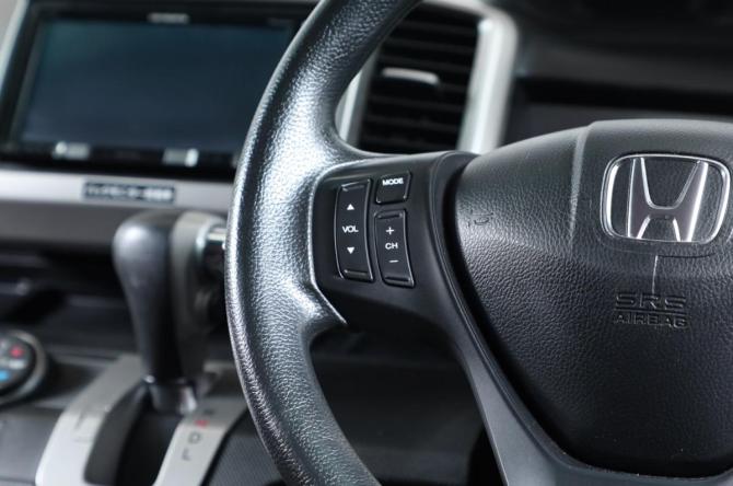 Honda Freed I Рестайлинг 2 с пробегом 2015 года, цена 1 099 000 рублей, 148000 км, компактвэн, Автокод Объявления