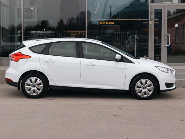 Ford Focus III Рестайлинг с пробегом 2018 года, цена 1 260 000 рублей, 27328 км, хэтчбек, Автокод Объявления