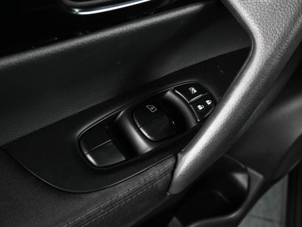 Nissan Qashqai II с пробегом 2017 года, цена 1 679 000 рублей, 150452 км, внедорожник, Автокод Объявления