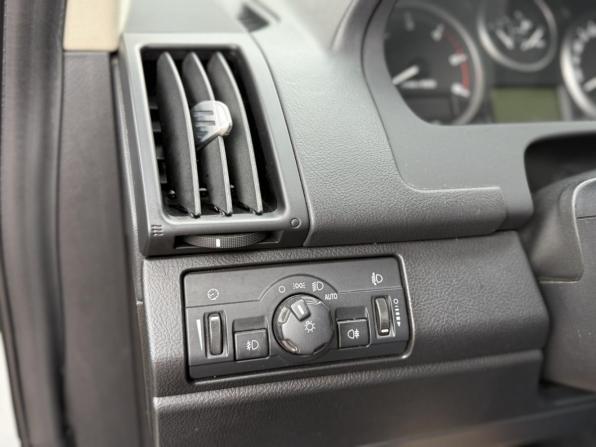 Land Rover Freelander II Рестайлинг 2 с пробегом 2012 года, цена 1 249 990 рублей, 277000 км, внедорожник, Автокод Объявления