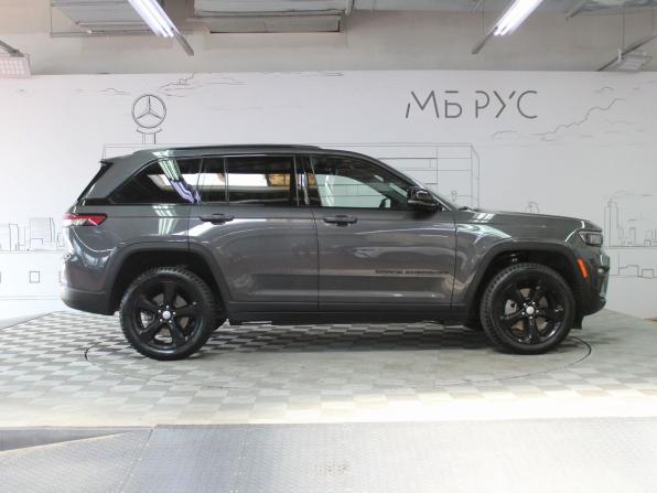 Jeep Grand Cherokee V (WL) с пробегом 2023 года, цена 5 590 000 рублей, 42000 км, внедорожник, Автокод Объявления