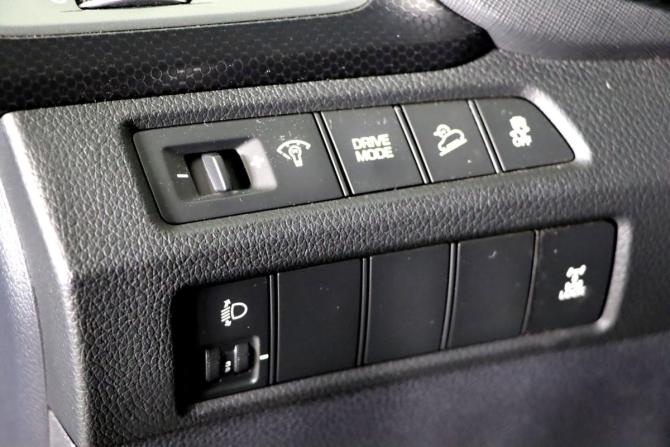Hyundai Santa Fe III Рестайлинг с пробегом 2018 года, цена 2 049 990 рублей, 190183 км, внедорожник, Автокод Объявления