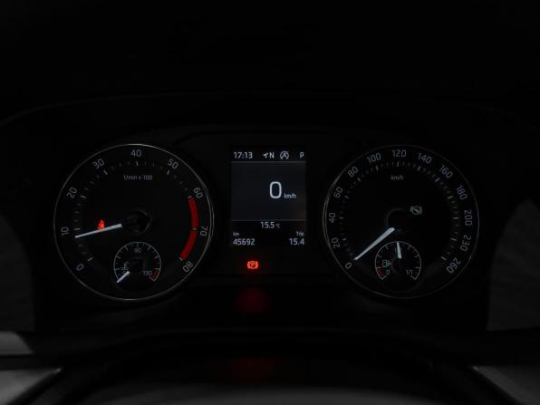 Skoda Octavia IV (A8) с пробегом 2022 года, цена 2 690 000 рублей, 45674 км, лифтбек, Автокод Объявления
