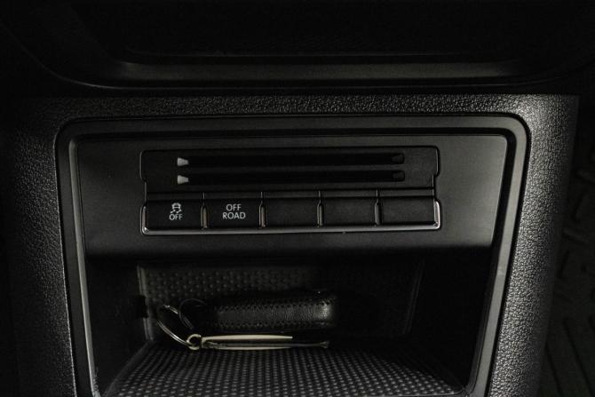 Volkswagen Tiguan I Рестайлинг с пробегом 2013 года, цена 1 459 000 рублей, 221759 км, внедорожник, Автокод Объявления