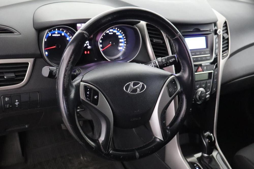 Hyundai i30 II Рестайлинг Санкт-Петербург  - изображение 9