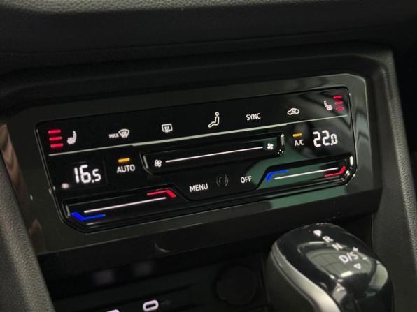 Volkswagen Tiguan II Рестайлинг с пробегом 2021 года, цена 2 650 000 рублей, 59039 км, внедорожник, Автокод Объявления