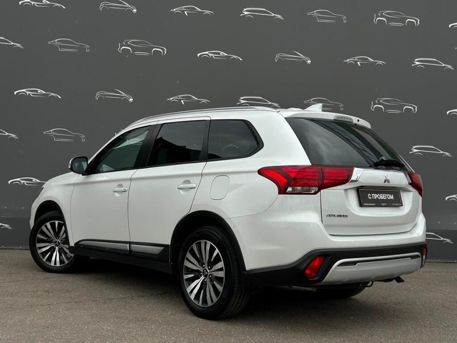 Mitsubishi Outlander III Рестайлинг 3 Санкт-Петербург  - изображение 4