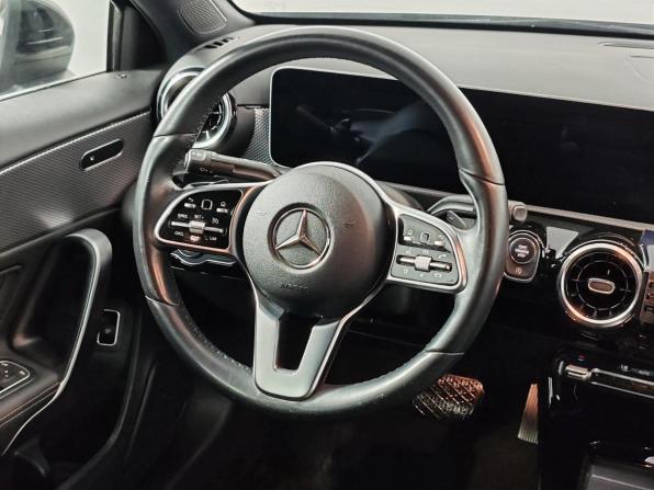 Mercedes-Benz A-Класс IV (W177) с пробегом 2020 года, цена 2 229 000 рублей, 61175 км, седан, Автокод Объявления
