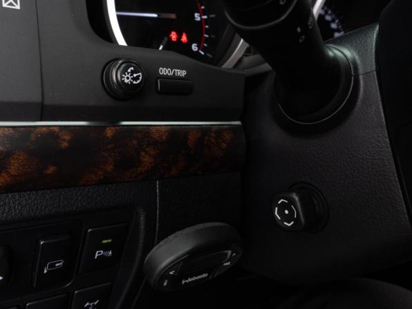 Toyota Land Cruiser 200 Series Рестайлинг 1 с пробегом 2013 года, цена 3 719 000 рублей, 336496 км, внедорожник, Автокод Объявления