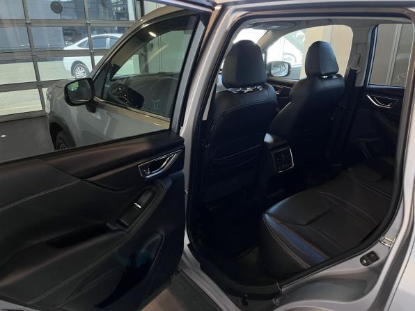 Subaru Forester V с пробегом 2018 года, цена 2 468 000 рублей, 127642 км, внедорожник, Автокод Объявления