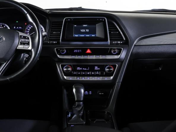 Hyundai Sonata VII (LF) Рестайлинг с пробегом 2019 года, цена 1 850 000 рублей, 52850 км, седан, Автокод Объявления