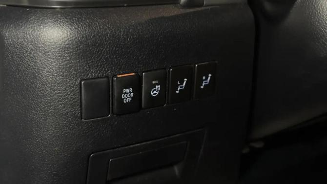 Toyota Alphard III с пробегом 2015 года, цена 3 250 000 рублей, 376772 км, минивэн, Автокод Объявления