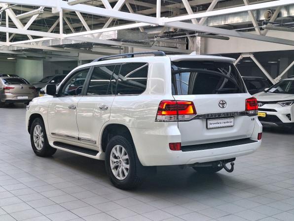 Toyota Land Cruiser 200 Series Рестайлинг 2 с пробегом 2016 года, цена 4 945 000 рублей, 306721 км, внедорожник, Автокод Объявления