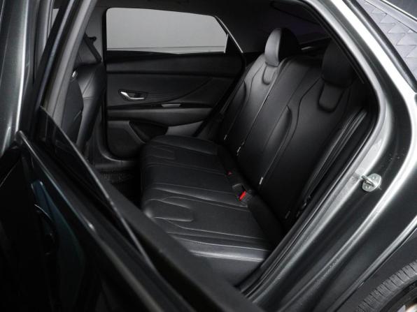 Hyundai Elantra VII (CN7) Рестайлинг с пробегом 2024 года, цена 2 129 000 рублей, 41509 км, седан, Автокод Объявления