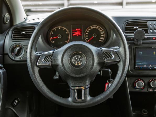 Volkswagen Polo V с пробегом 2013 года, цена 798 000 рублей, 206540 км, седан, Автокод Объявления