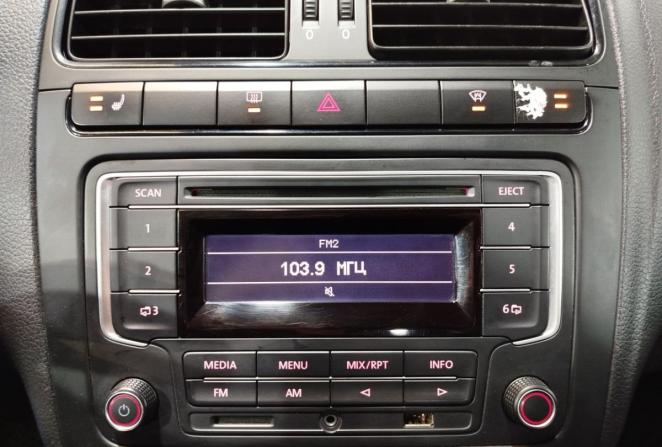 Volkswagen Polo V с пробегом 2014 года, цена 890 000 рублей, 129351 км, седан, Автокод Объявления