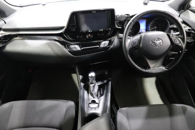 Toyota C-HR I с пробегом 2018 года, цена 1 890 000 рублей, 93169 км, внедорожник, Автокод Объявления