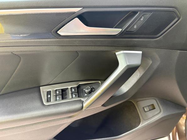 Volkswagen Tiguan II с пробегом 2019 года, цена 2 649 000 рублей, 186000 км, внедорожник, Автокод Объявления
