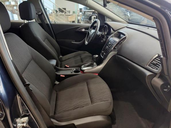 Opel Astra J с пробегом 2011 года, цена 550 000 рублей, 153370 км, хэтчбек, Автокод Объявления