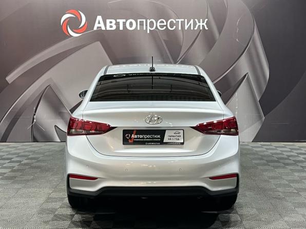 Hyundai Solaris II с пробегом 2018 года, цена 1 150 000 рублей, 151505 км, седан, Автокод Объявления