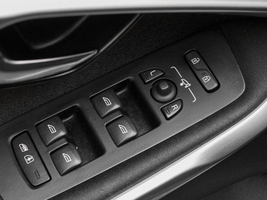 Volvo V40 Cross Country I Екатеринбург  - изображение 18
