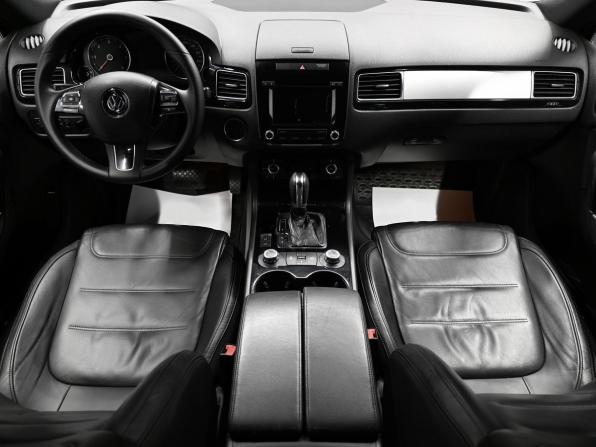 Volkswagen Touareg II с пробегом 2011 года, цена 1 795 000 рублей, 285267 км, внедорожник, Автокод Объявления