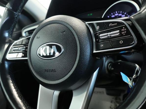 Kia Ceed III с пробегом 2019 года, цена 1 350 000 рублей, 220333 км, универсал, Автокод Объявления