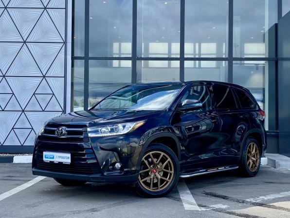 Toyota Highlander IV (XU70) с пробегом 2025 года, цена 3 999 000 рублей, 77104 км, внедорожник, Автокод Объявления