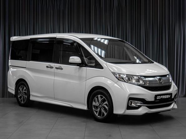 Honda Stepwgn V с пробегом 2015 года, цена 1 989 000 рублей, 163288 км, минивэн, Автокод Объявления